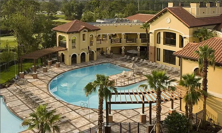 Berkley Orlando — Pool